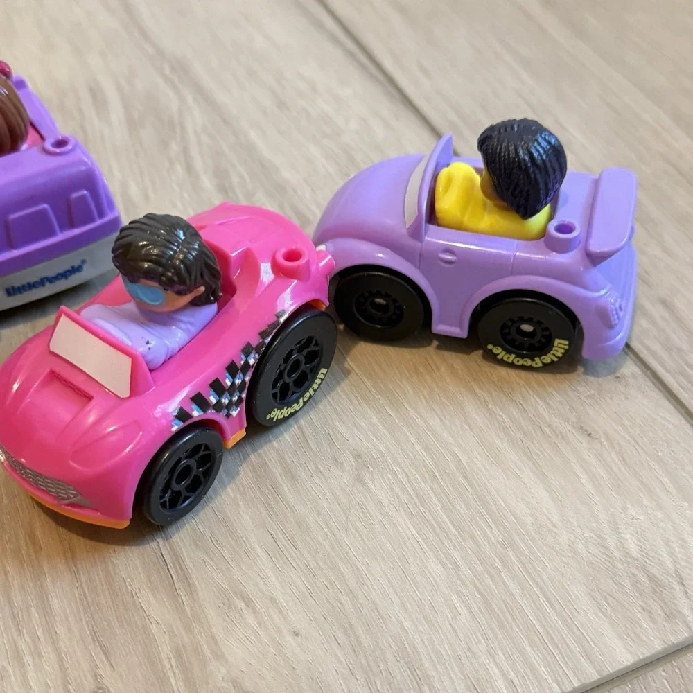 Fisher Price Little People Wheelies Lot Of 4 Purple Pink Girly‎ Color Cars
